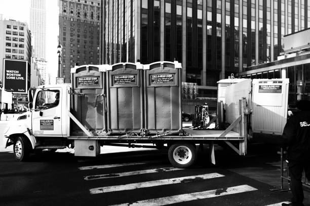Best Porta potty delivery and setup  in Oakdale, PA